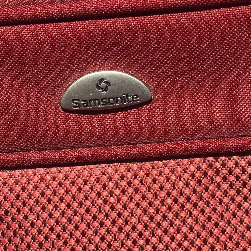 Samsonite Burgundy Briefcase